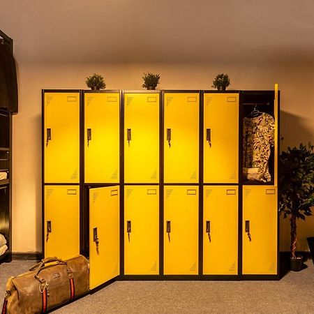 Bee Hostel Limassol Ngoại thất bức ảnh