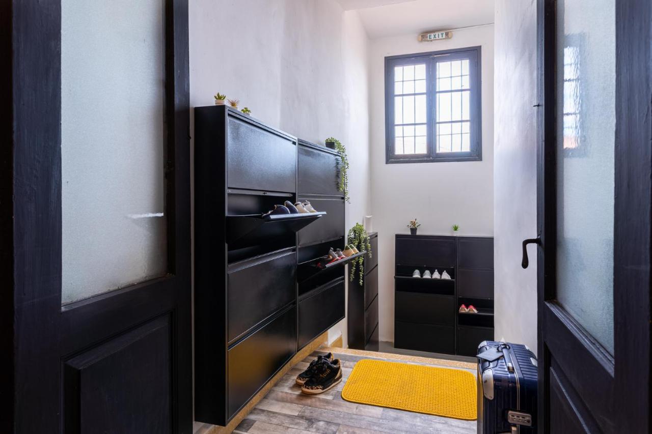 Bee Hostel Limassol Ngoại thất bức ảnh